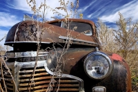 abandoned-and-forgotten-cars-trucks-36