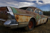 abandoned-and-forgotten-cars-trucks-40