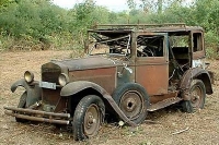 abandoned-and-forgotten-cars-trucks-49
