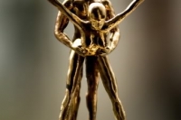 hood-ornaments-340x_dartzrolls