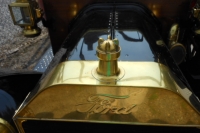 hood-ornaments-ford_brass