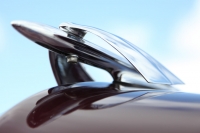 hood-ornaments-mercury_2-door_coupe1951
