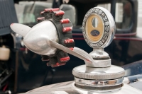 hood-ornaments-normal_DSC04997