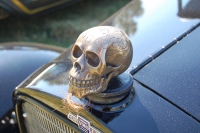 hood-ornaments-skullhood