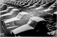Studebaker_Trucks_in_WWII
