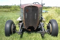 Doodlebugs, Scrambolas, Jitterbugs, Field Crawlers and Other Farm Rigs