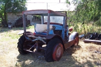 Doodlebugs, Scrambolas, Jitterbugs, Field Crawlers and Other Farm Rigs