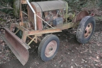 Doodlebugs, Scrambolas, Jitterbugs, Field Crawlers and Other Farm Rigs