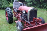 Doodlebugs, Scrambolas, Jitterbugs, Field Crawlers and Other Farm Rigs