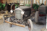 Doodlebugs, Scrambolas, Jitterbugs, Field Crawlers and Other Farm Rigs