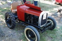 Doodlebugs, Scrambolas, Jitterbugs, Field Crawlers and Other Farm Rigs