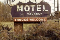 Vintage_Signs_and_Neon_Lights_14