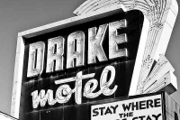 Vintage_Signs_and_Neon_Lights_15