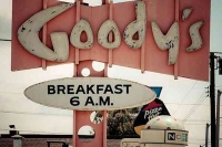 Vintage_Signs_and_Neon_Lights_31