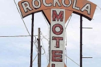 Vintage_Signs_and_Neon_Lights_38