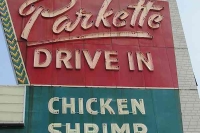Vintage_Signs_and_Neon_Lights_44