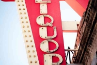 Vintage_Signs_and_Neon_Lights_54