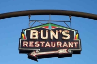 Vintage_Signs_and_Neon_Lights_76