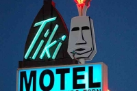 Vintage_Signs_and_Neon_Lights_78