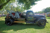 Vintage-Tow-Trucks-Wreckers-Car-Haulers-09