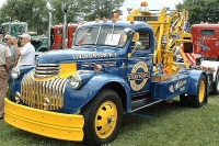 Vintage-Tow-Trucks-Wreckers-Car-Haulers-110