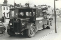 Vintage-Tow-Trucks-Wreckers-Car-Haulers-123