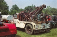 Vintage-Tow-Trucks-Wreckers-Car-Haulers-132