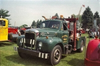 Vintage-Tow-Trucks-Wreckers-Car-Haulers-134