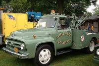 Vintage-Tow-Trucks-Wreckers-Car-Haulers-156