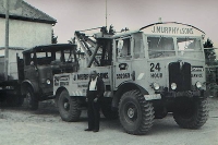 Vintage-Tow-Trucks-Wreckers-Car-Haulers-204