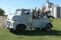 Vintage-Tow-Trucks-Wreckers-Car-Haulers-34