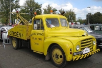 Vintage-Tow-Trucks-Wreckers-Car-Haulers-62