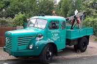 Vintage-Tow-Trucks-Wreckers-Car-Haulers-85