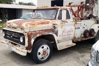Vintage-Tow-Trucks-Wreckers-Car-Haulers-97