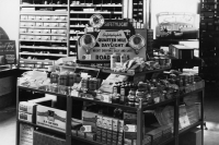 Chevrolet_dealership._Parts_and_accessories_display._1937