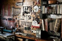 work-space-storage-garage-workshop-ideas-43