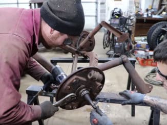 How To Disassemble An Early Ford Straight Axle with Stuck Rusty Bolts