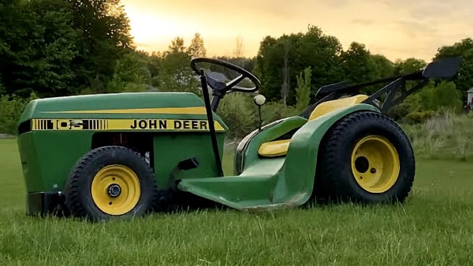 John Deere 108 Racing Lawn Mower